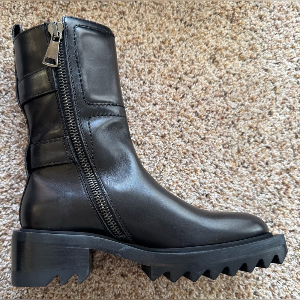 NIB Tamara Mellon Women’s Size 35.5 Black Pertecto 50- Vitello Boots - Picture 14 of 16